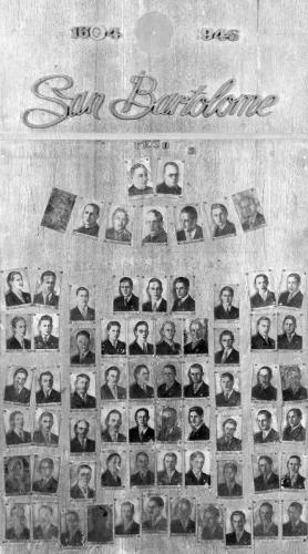 1945